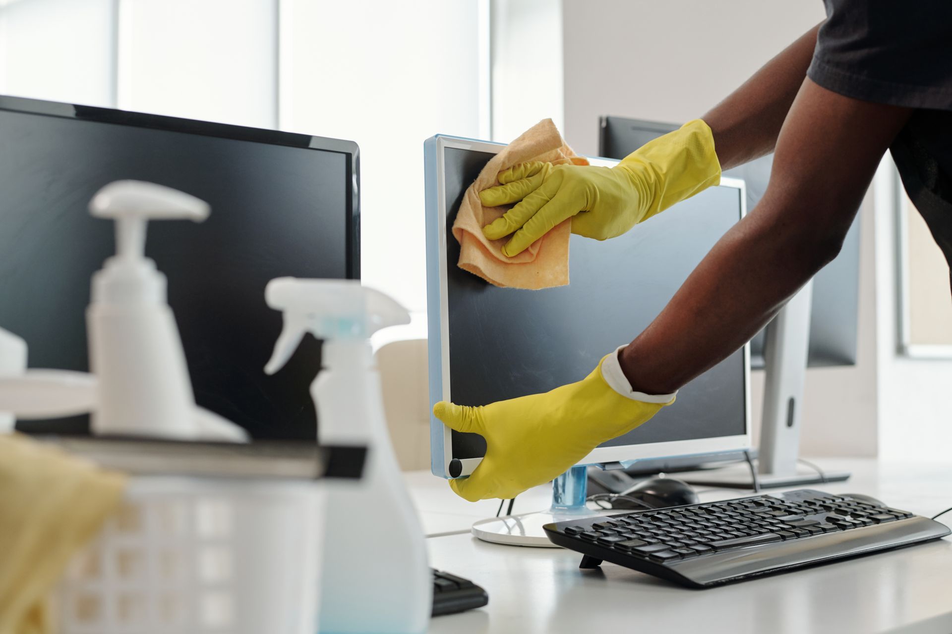 Top 10 Questions To Ask When Hiring A Corporate Cleaning Company